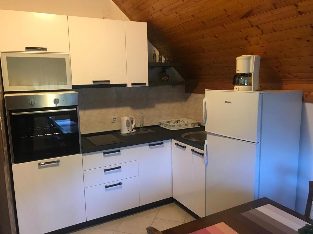 Apartments Renata Smoljanac Eksteriør billede